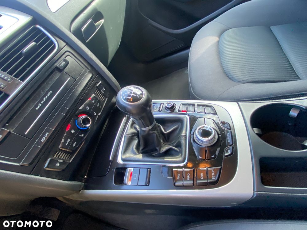 Audi A4 2.0 TDI DPF Attraction - 13