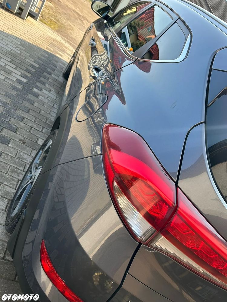 Hyundai Tucson 1.7 CRDI BlueDrive Style 2WD DCT - 15