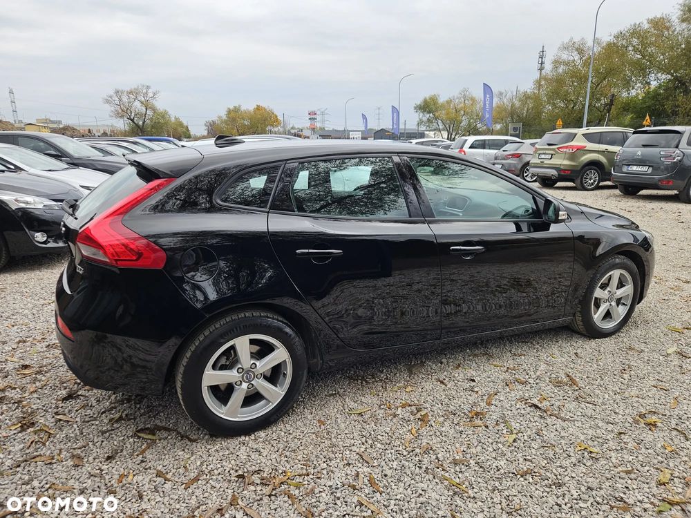Volvo V40 D3 Momentum - 12