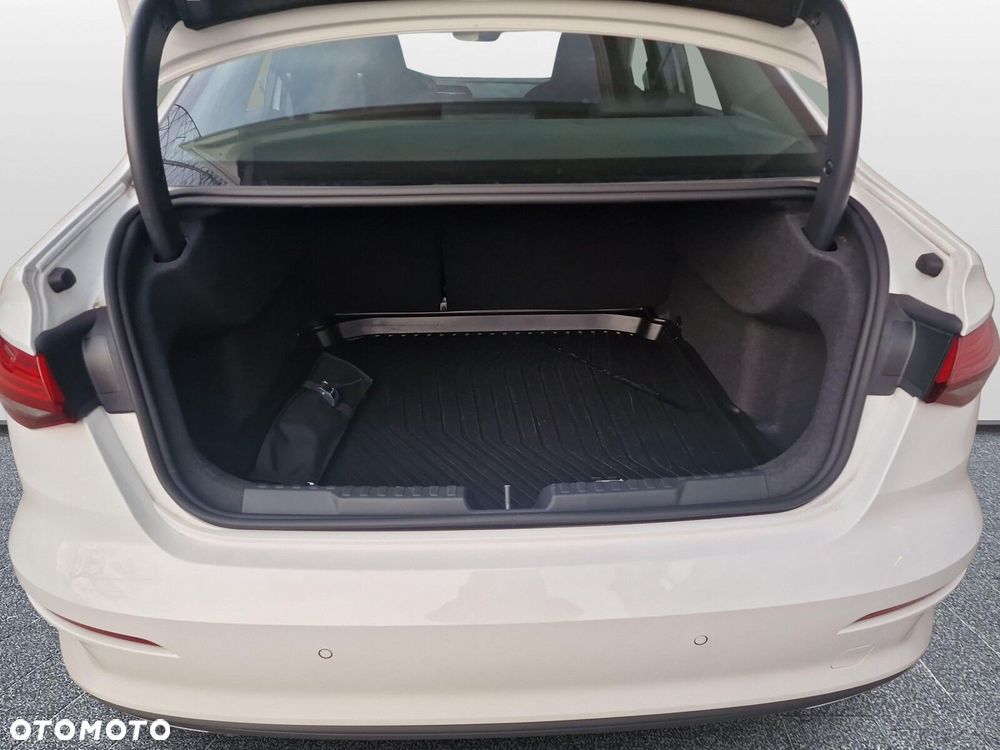 Audi A3 Limousine 30 TFSI mHEV S tronic - 17