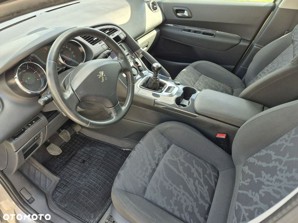 Peugeot 3008 - 8