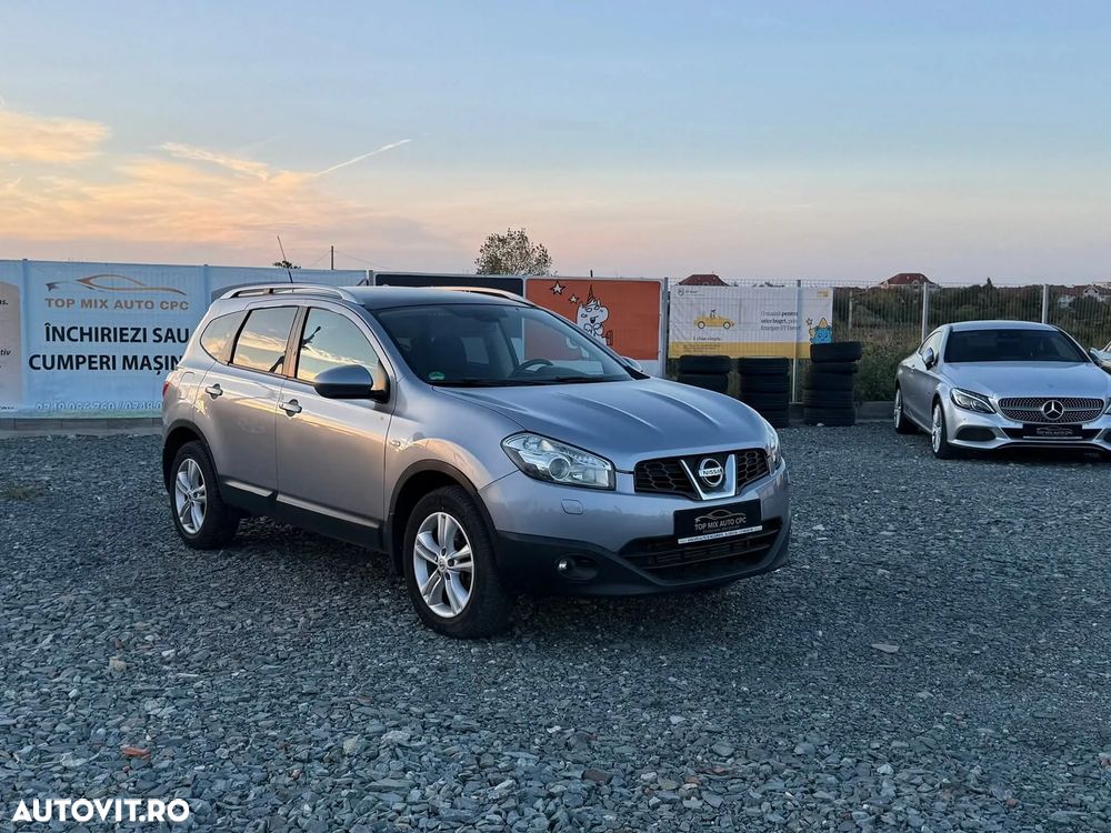 Nissan Qashqai+2 - 1