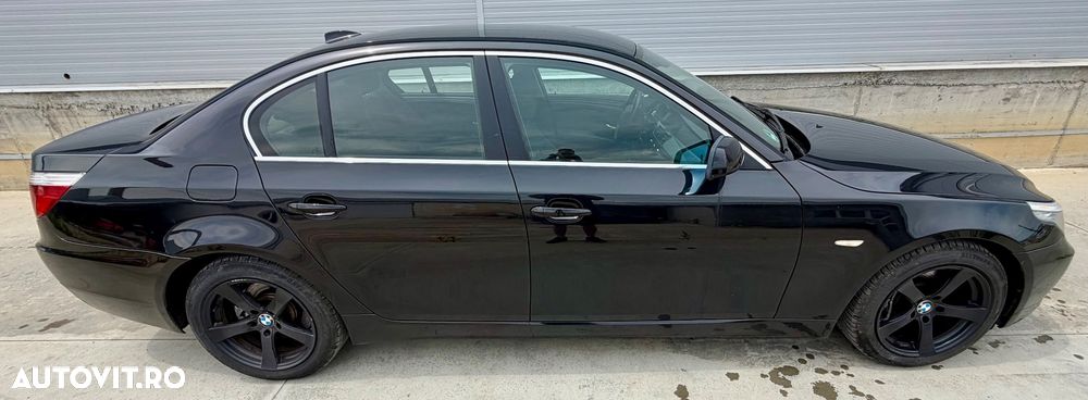 BMW Seria 5 520d Edition Lifestyle - 14