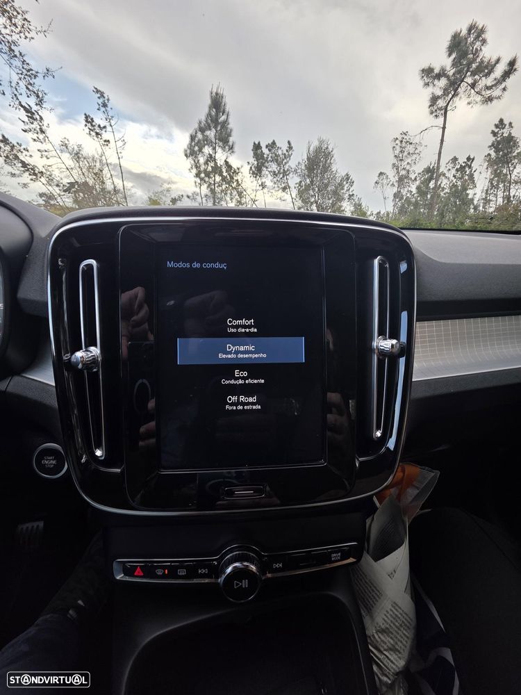 Volvo XC 40 2.0 D3 Momentum Core - 55