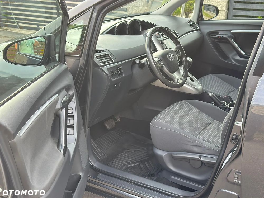 Toyota Verso 1.8 Premium 7os MS - 16