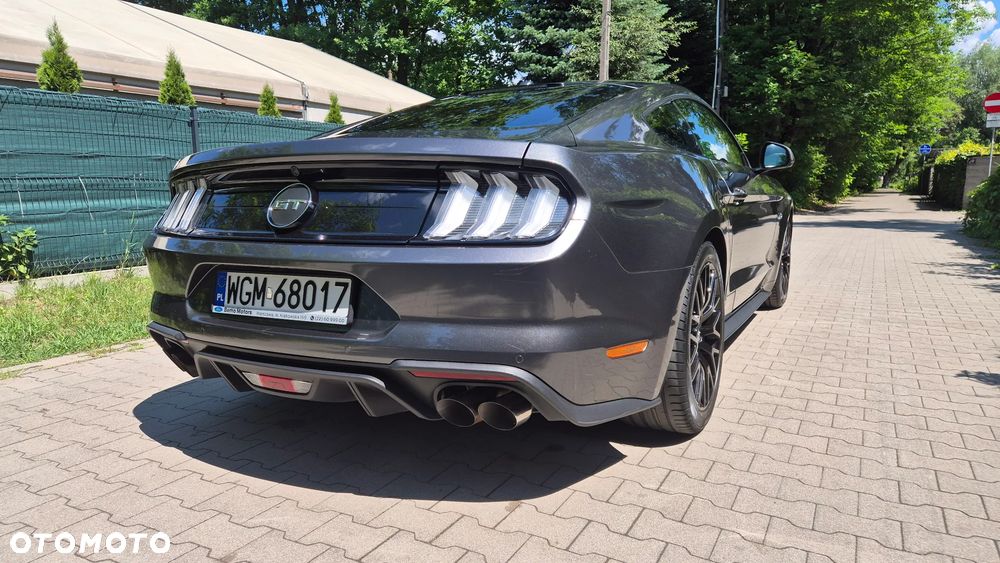Ford Mustang - 9