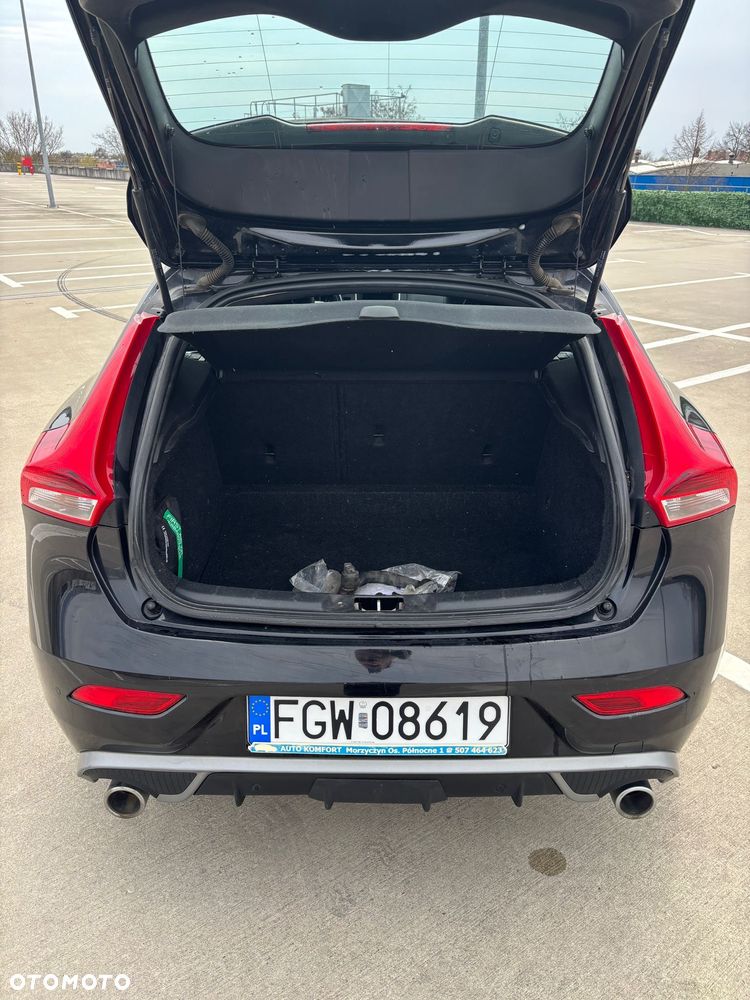Volvo V40 D2 Drive-E R-Design Kinetic - 14