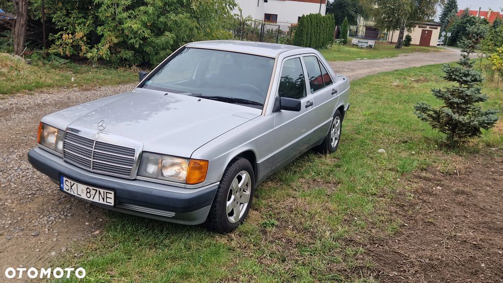 Mercedes-Benz W201 (190) - 16