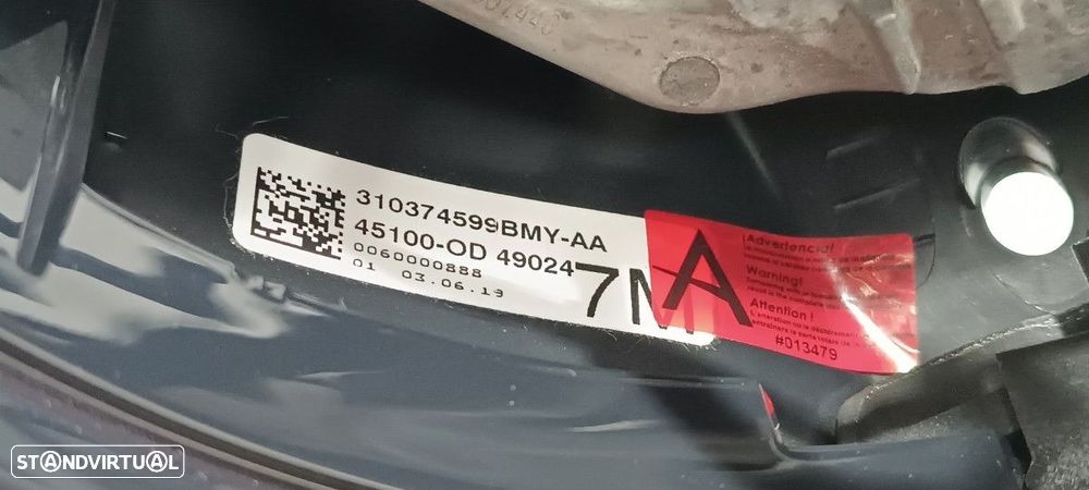 VOLANTE TOYOTA YARIS HYBRID ACTIVE - 2