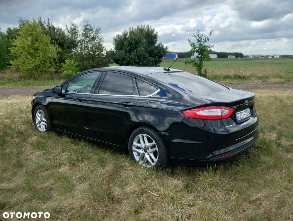 Ford Fusion - 15