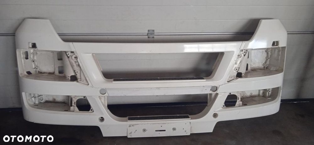 Zderzak przedni MAN TGX  kod lak 9539 - 3