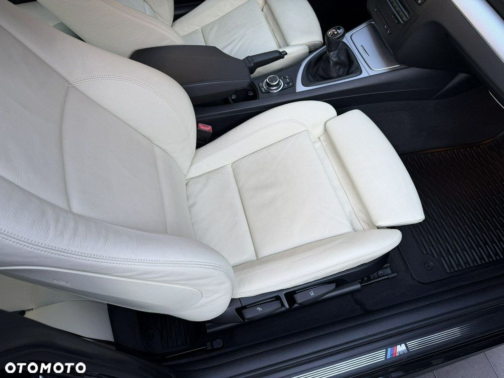 BMW Seria 1 120d Limited Edition Lifestyle mit M Sportpaket - 22