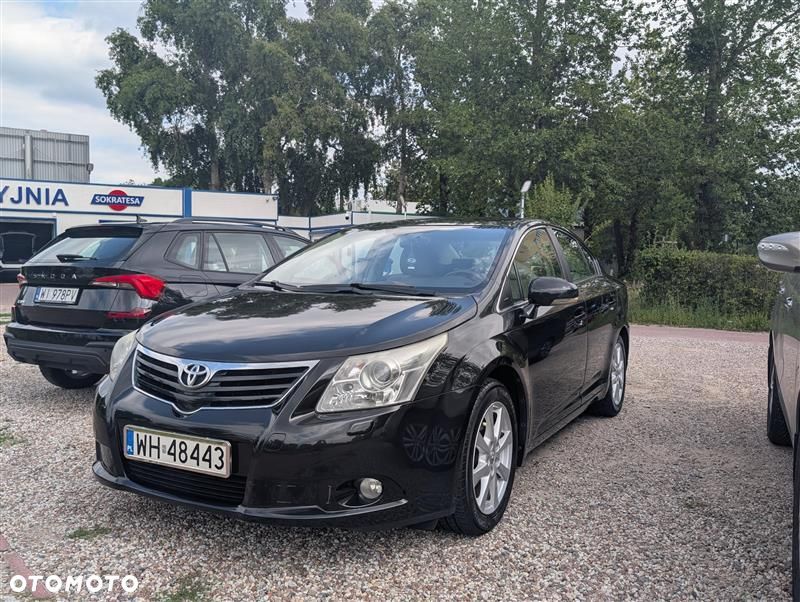 Toyota Avensis - 1