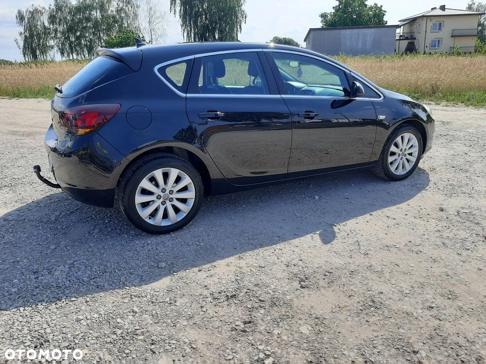 Opel Astra 1.4 T Cosmo - 10