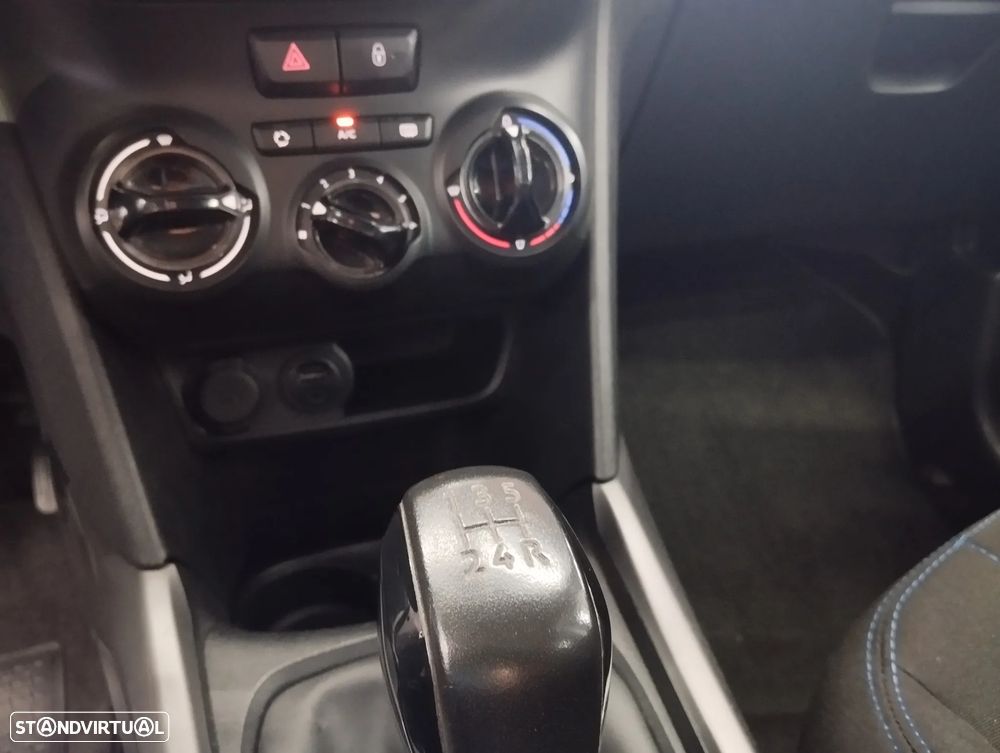 Peugeot 2008 1.2 PureTech Style - 30