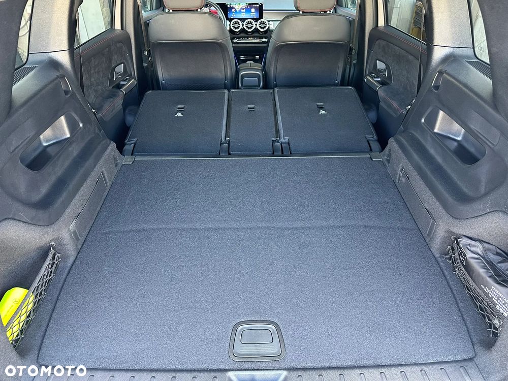 Mercedes-Benz GLB 200 mHEV AMG Line 7G-DCT - 27