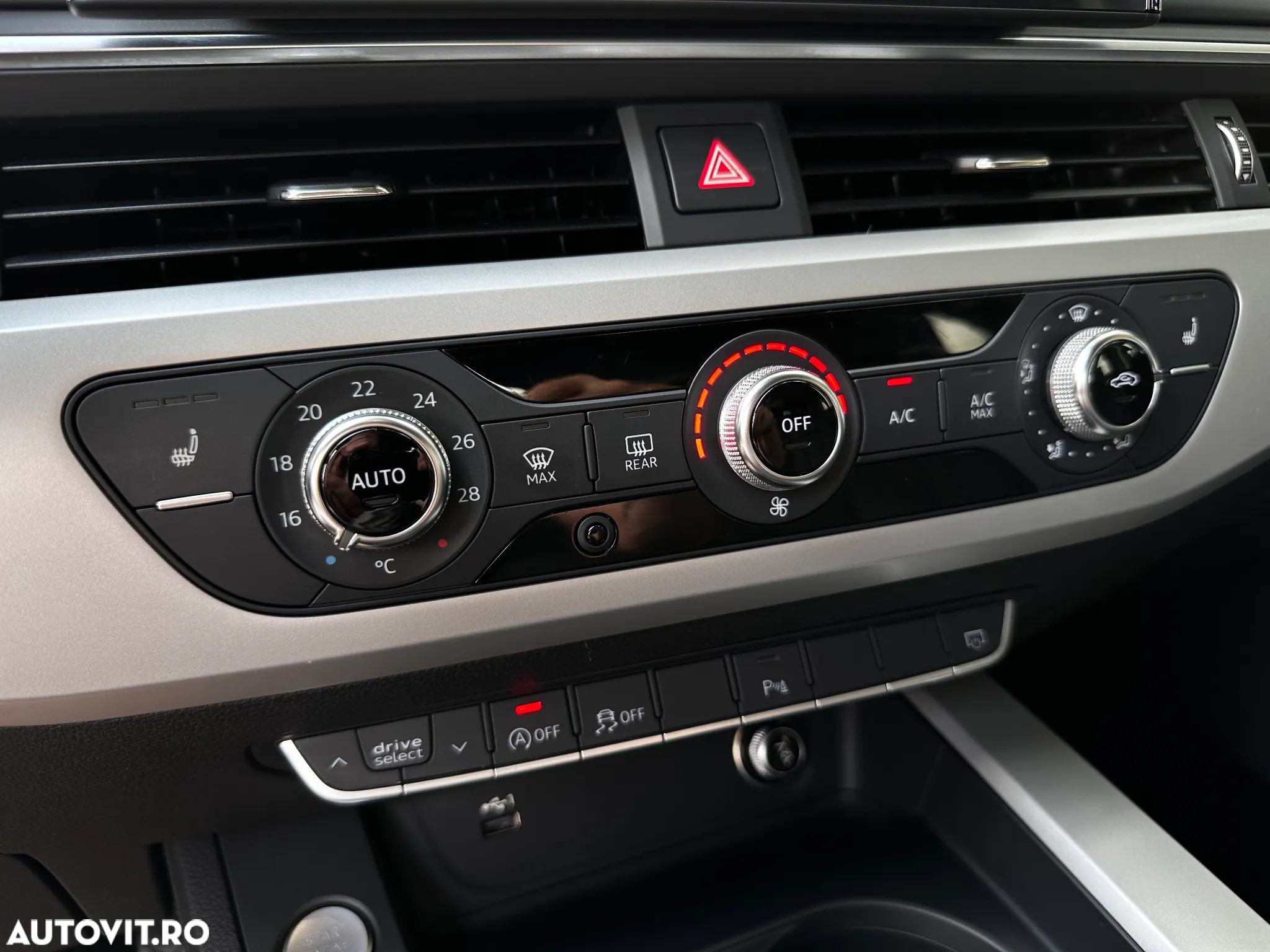 Audi A4 35 TFSI S tronic S line - 29