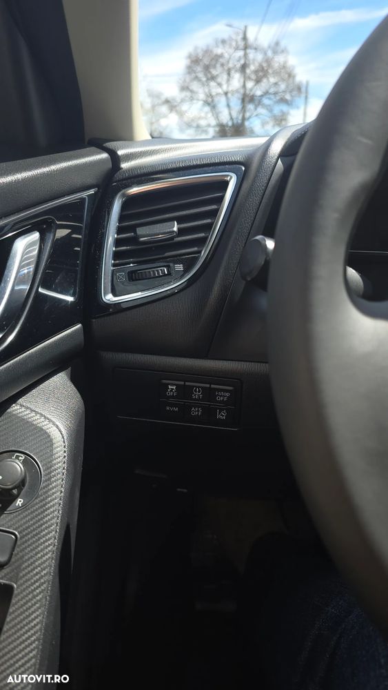 Mazda 3 G165 Revolution Top - 15