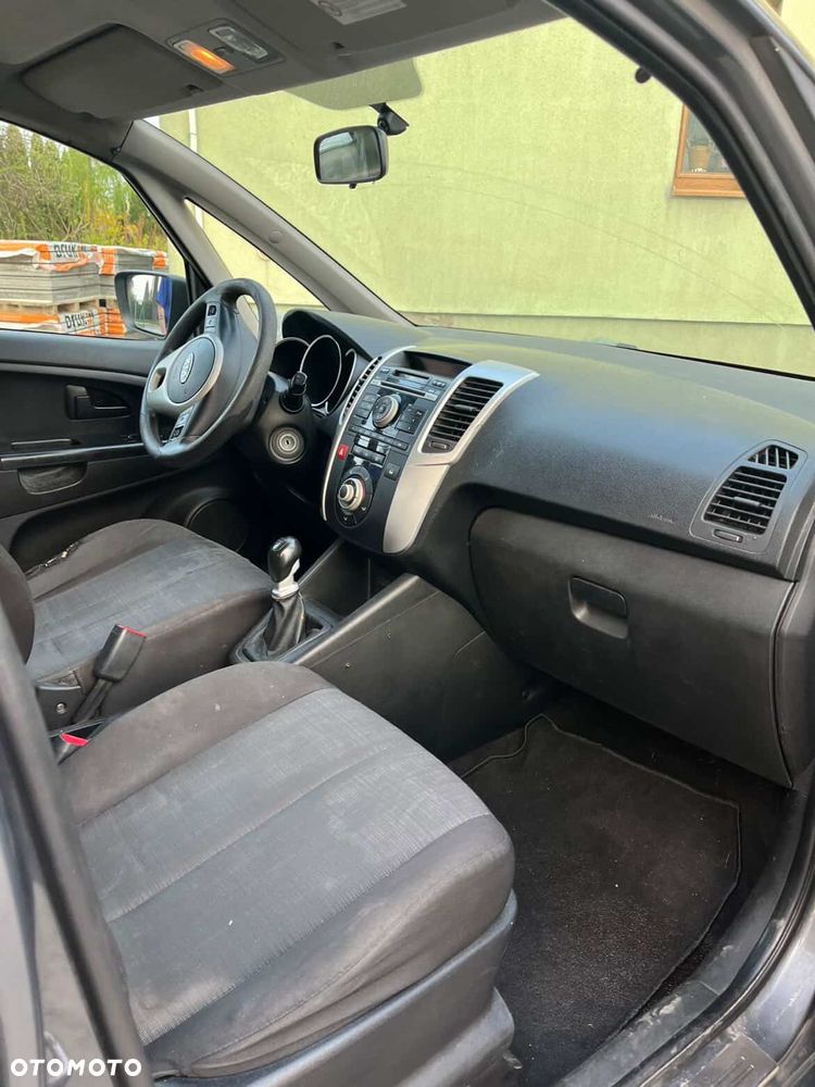 Kia Venga 1.4 CRDi L - 1