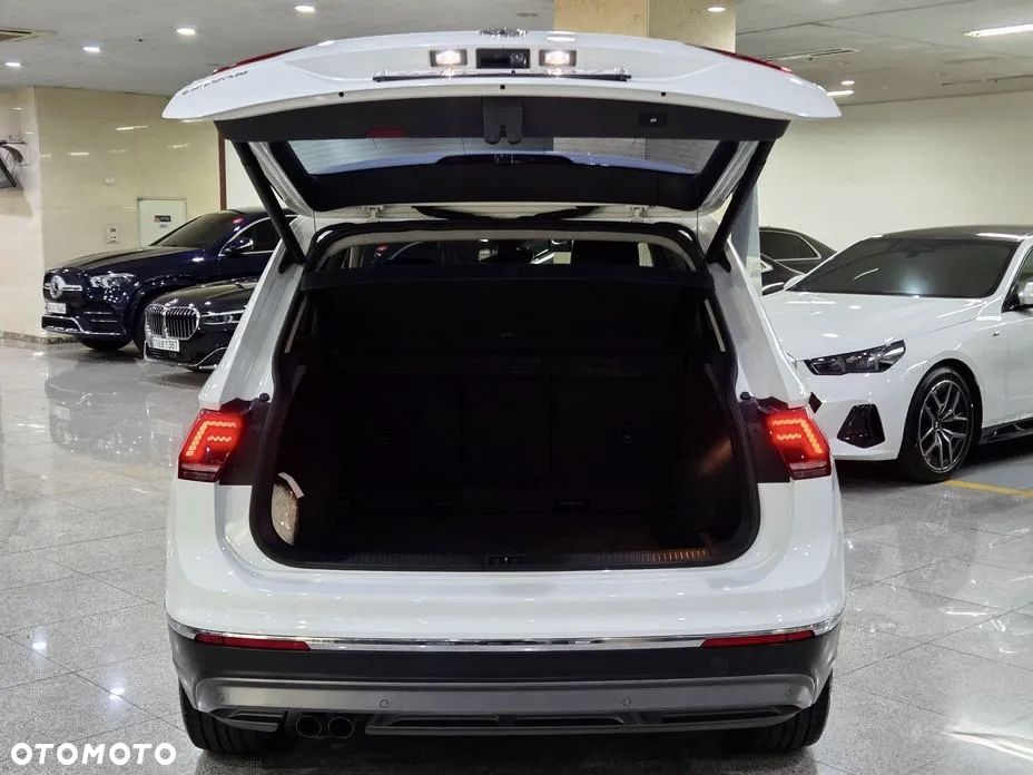 Volkswagen Tiguan - 17