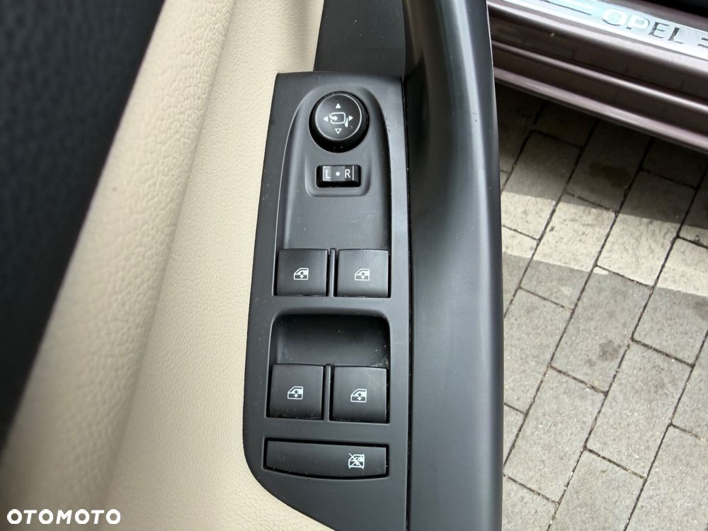 Opel Astra 1.4 Turbo Start/Stop Innovation - 17
