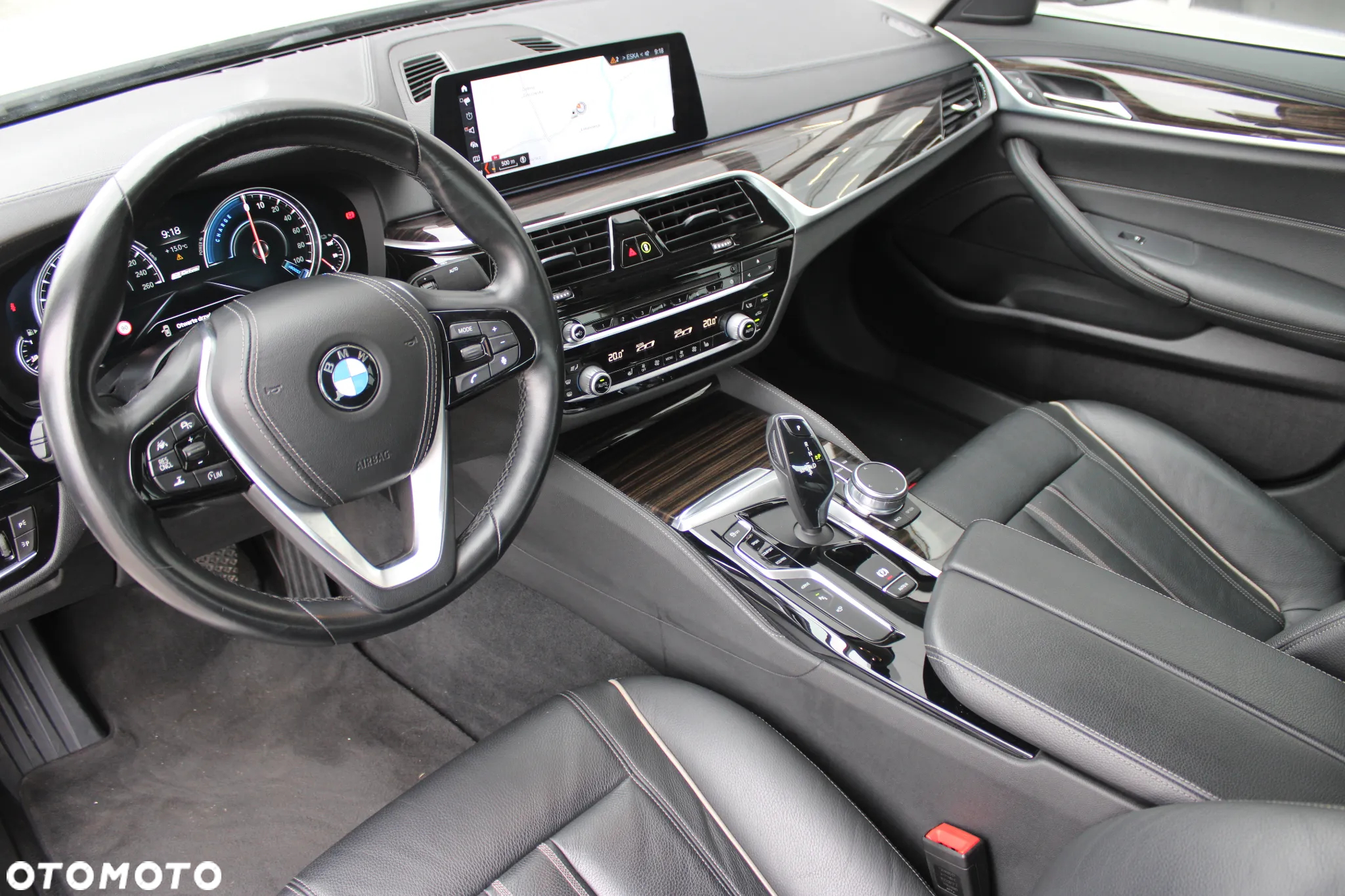 BMW Seria 5 530e iPerformance Luxury Line - 14