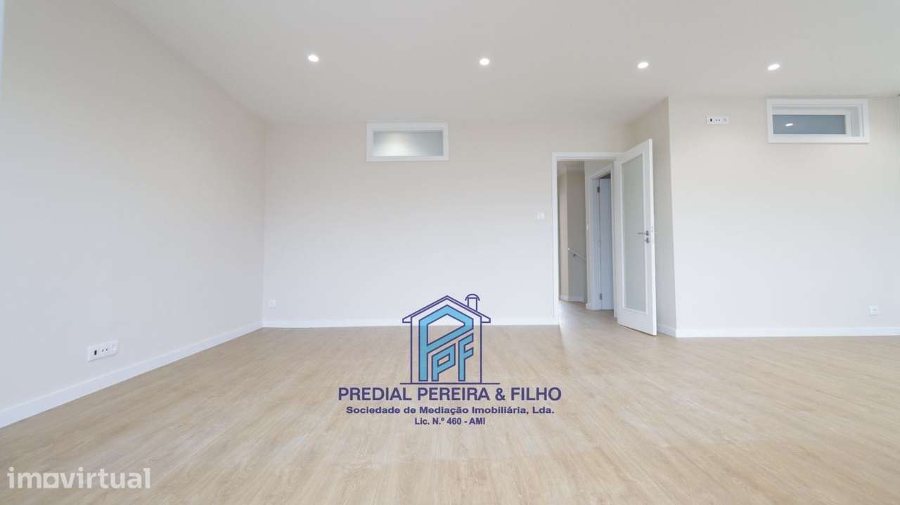Andar Moradia T4+1 | Remodelado | Gueifães-Maia - Grande imagem: 5/29