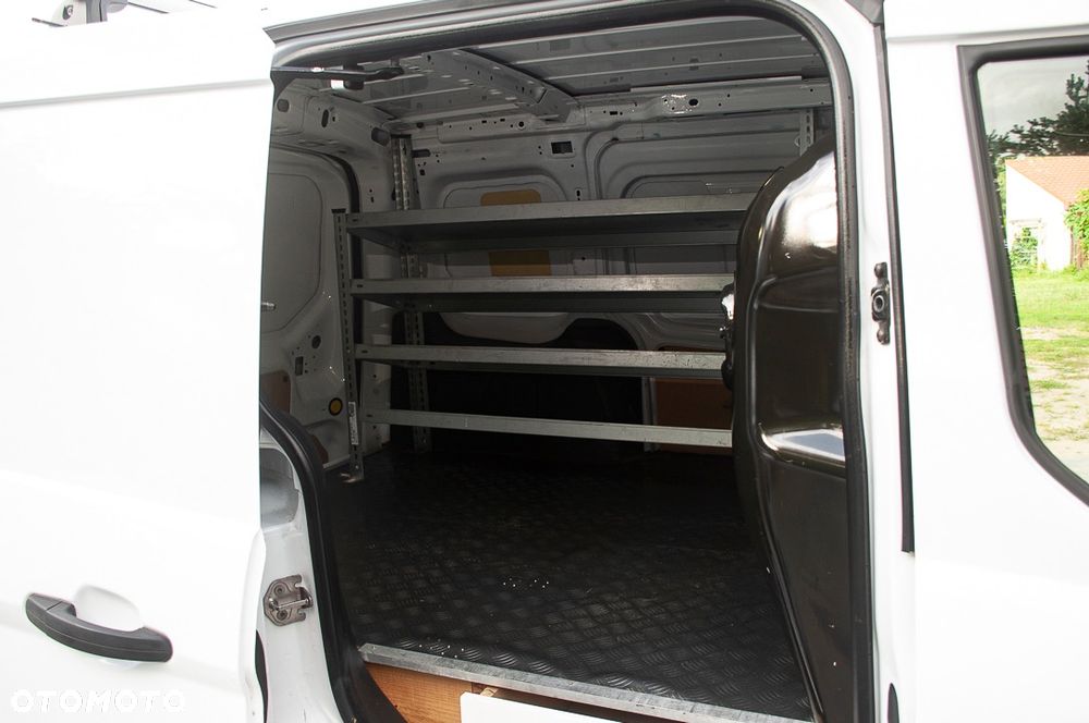 Ford Transit Connect - 22