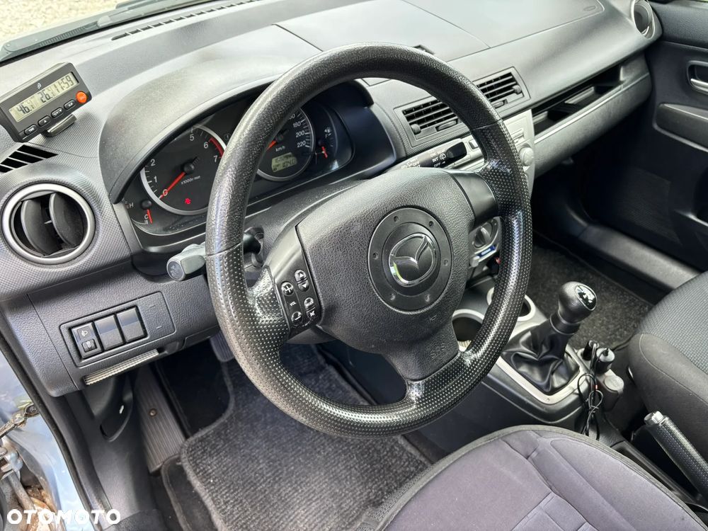 Mazda 2 - 6