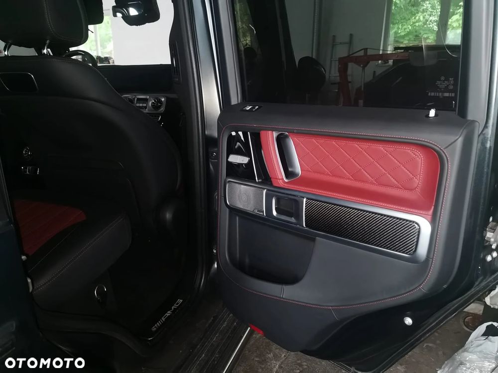 Mercedes-Benz Klasa G AMG 63 4x4 - 11