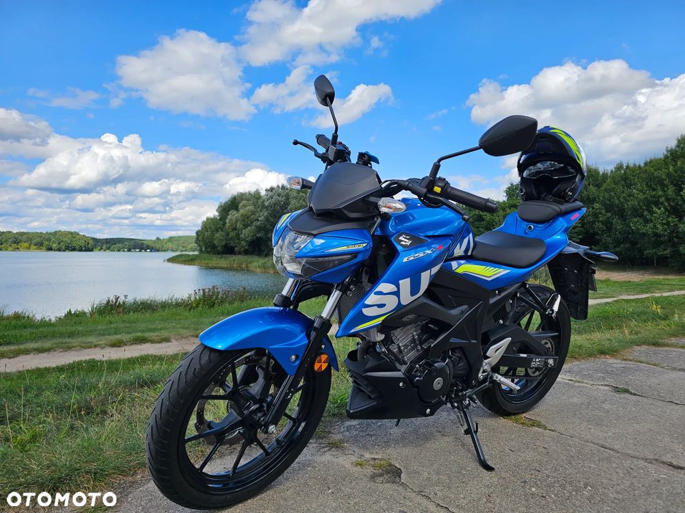 Suzuki GSX - 3