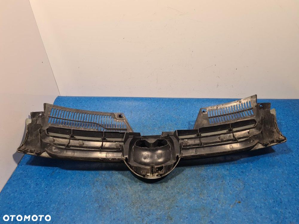 VOLKSWAGEN GOLF V 1.4 KAT ATRAPA / GRILL LA6Q - 5