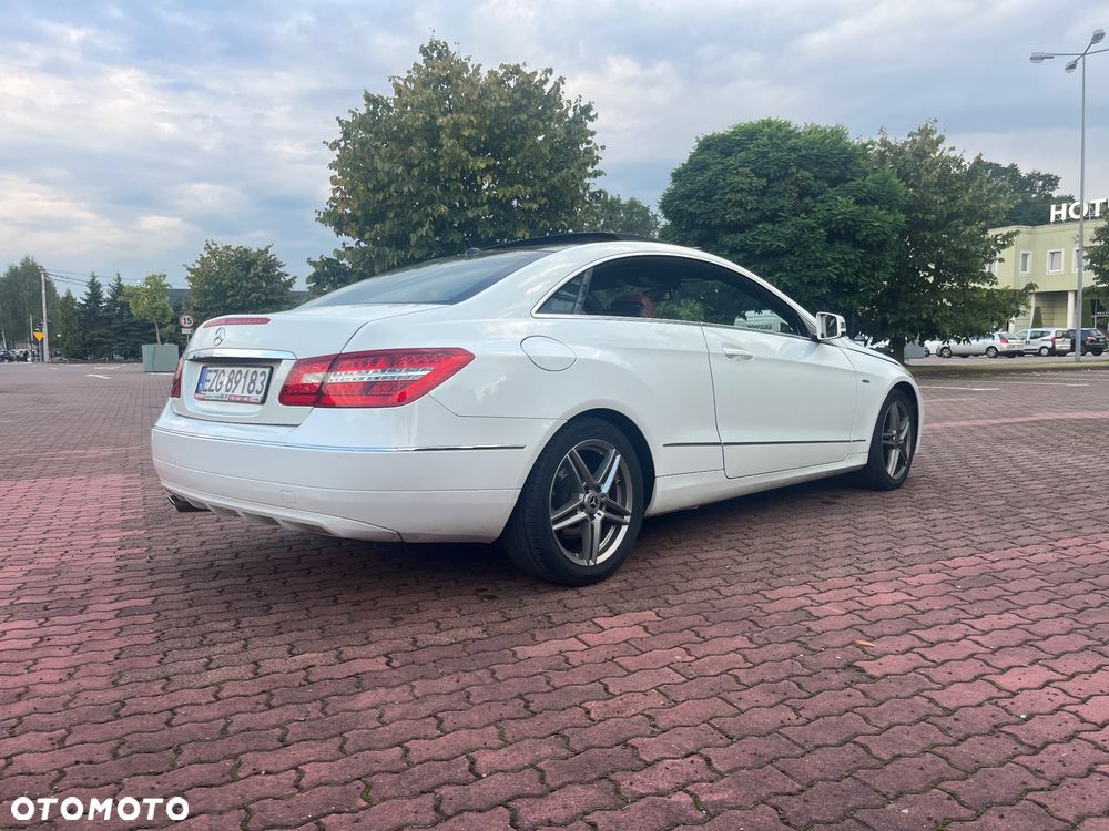 Mercedes-Benz Klasa E - 12