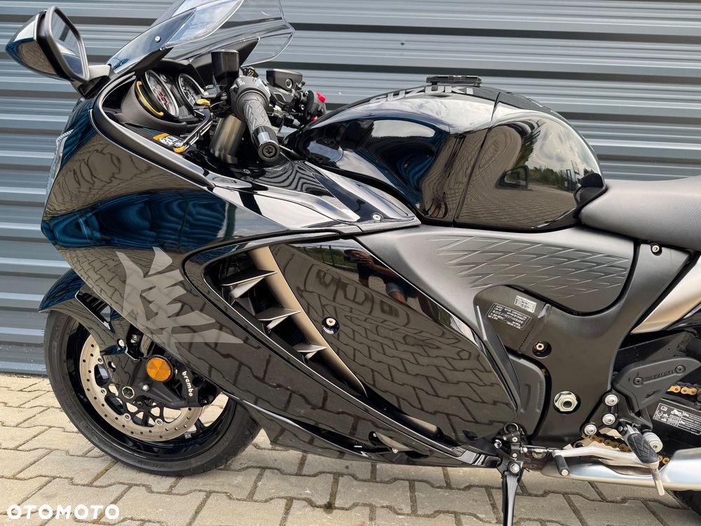 Suzuki GSX - 14