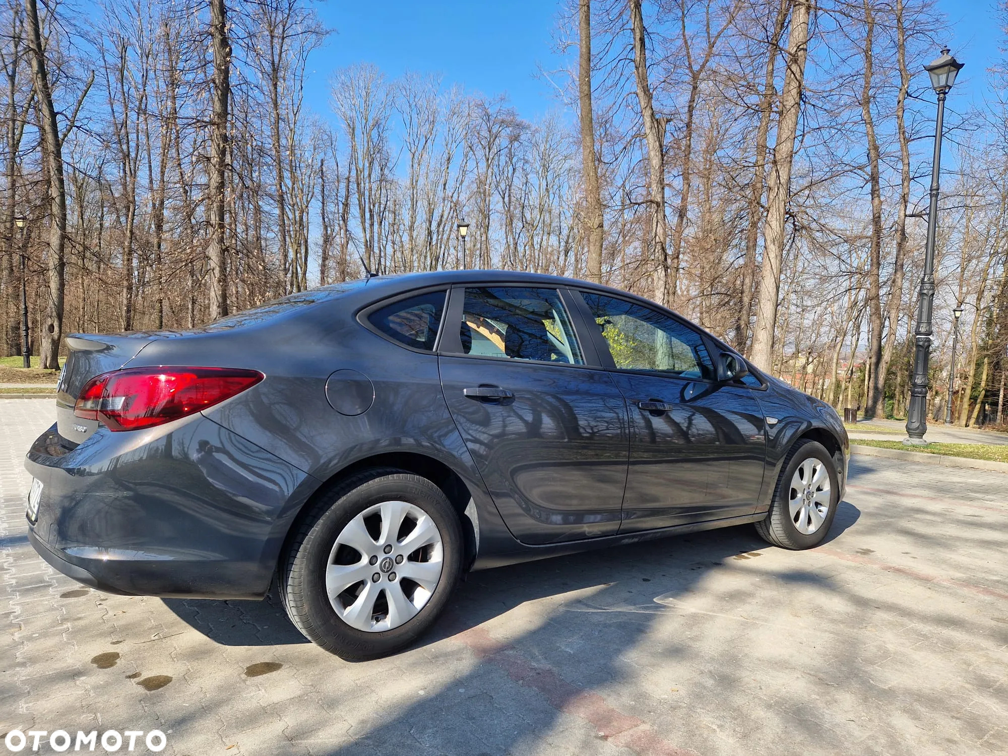 Opel Astra IV 1.4 T Active EU6 - 6