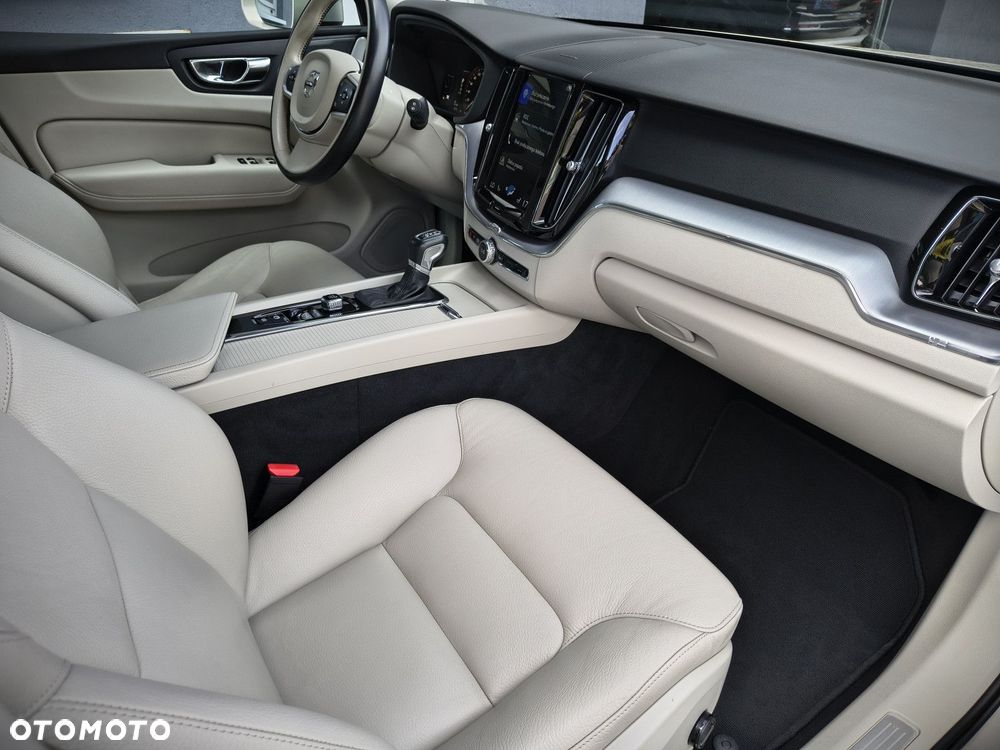 Volvo XC 60 - 23