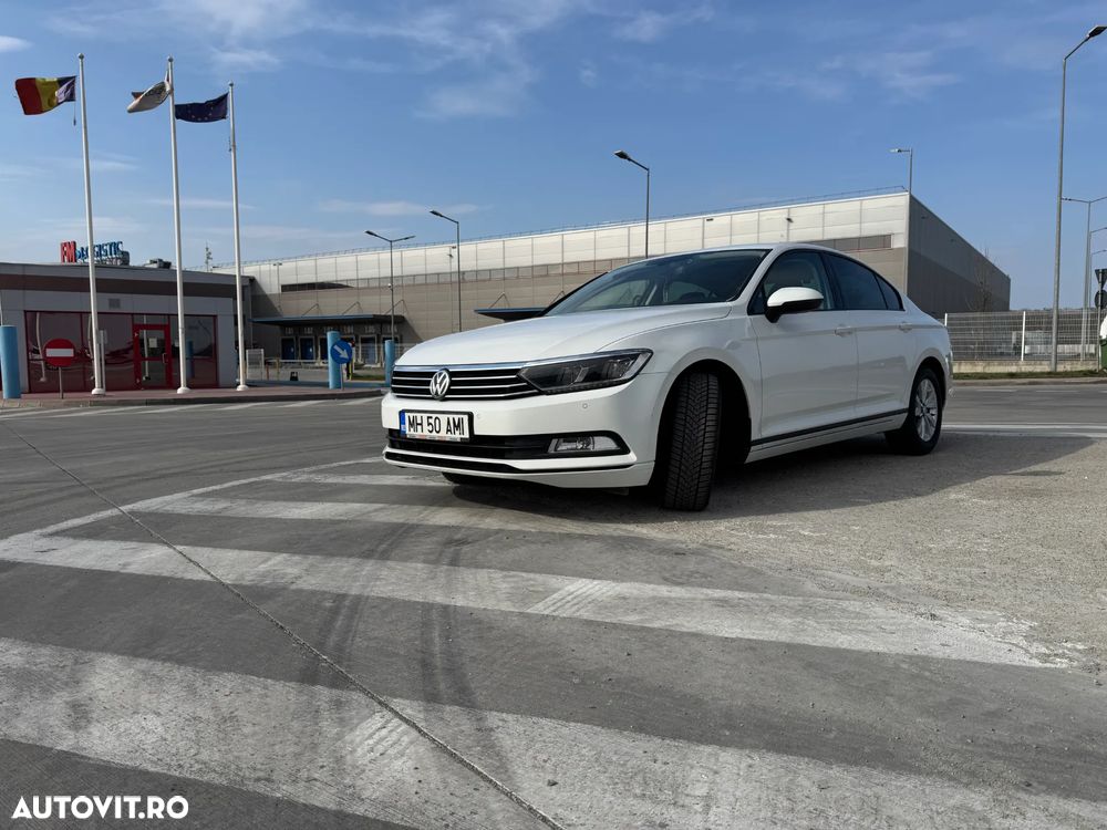 Volkswagen Passat - 12