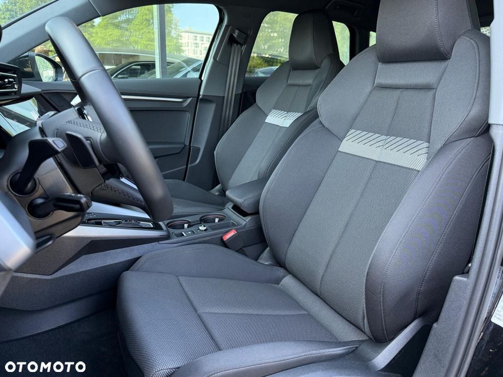 Audi A3 Sportback - 16