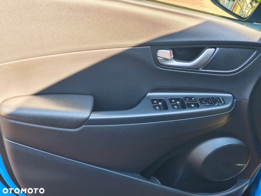 Hyundai Kona 1.6 T-GDI DCT 4WD Premium - 23