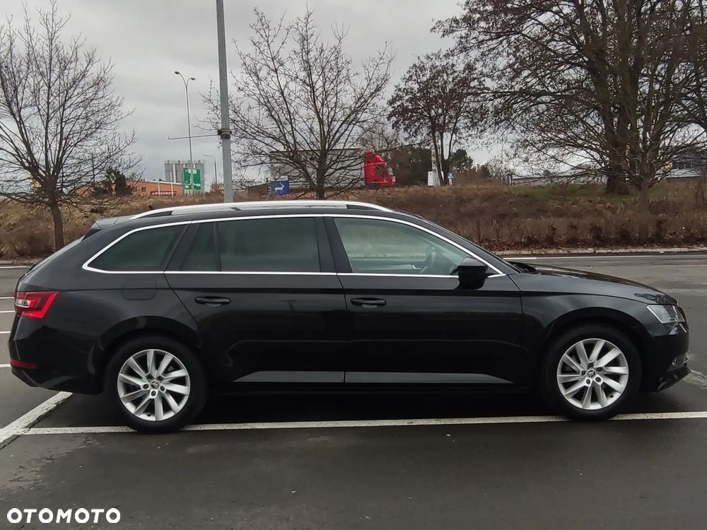 Skoda Superb 2.0 TDI Ambition - 1