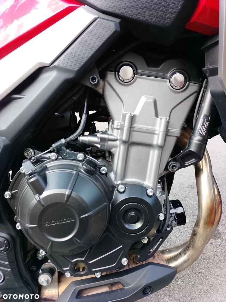 Honda CB - 12