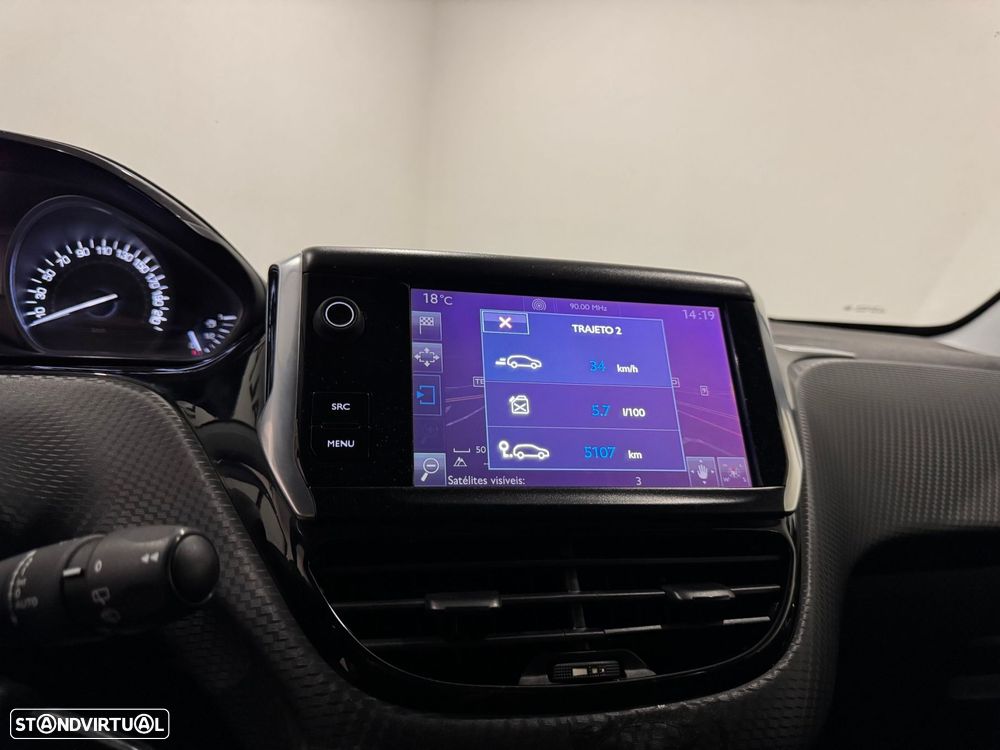 Peugeot 2008 1.6 BlueHDi Style - 36