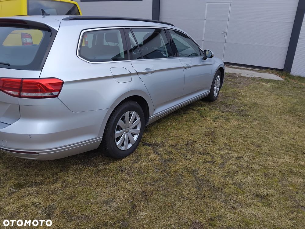 Volkswagen Passat 2.0 TDI SCR Comfortline - 2