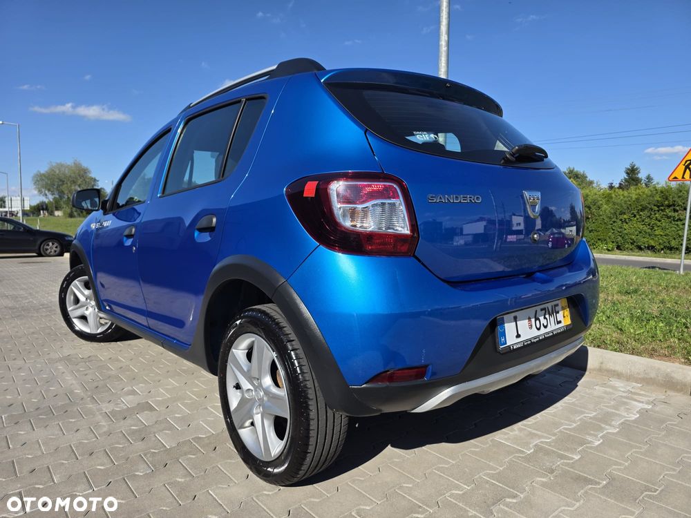 Dacia Sandero Stepway TCe 90 (S&S) Celebration - 4