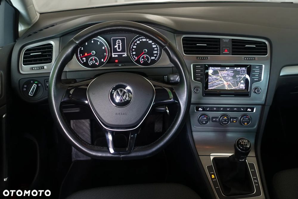 Volkswagen Golf 1.2 TSI BlueMotion Technology Comfortline - 18