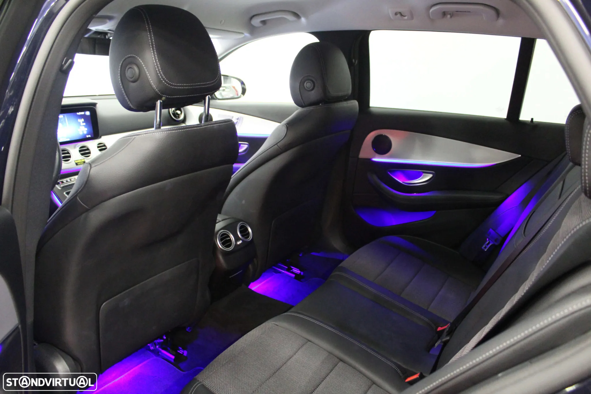 Mercedes-Benz E 300 de Avantgarde - 22