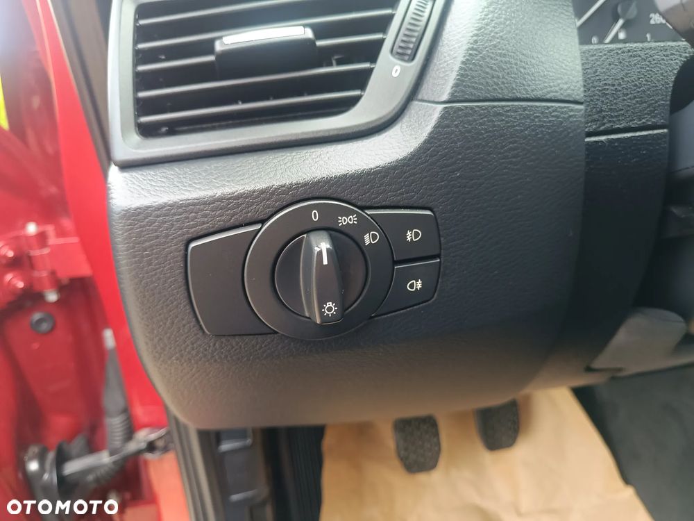 BMW X1 sDrive18i - 22