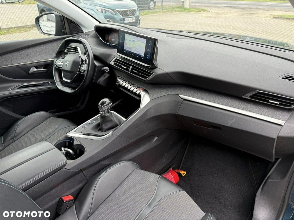 Peugeot 5008 BlueHDI 130 Allure - 14