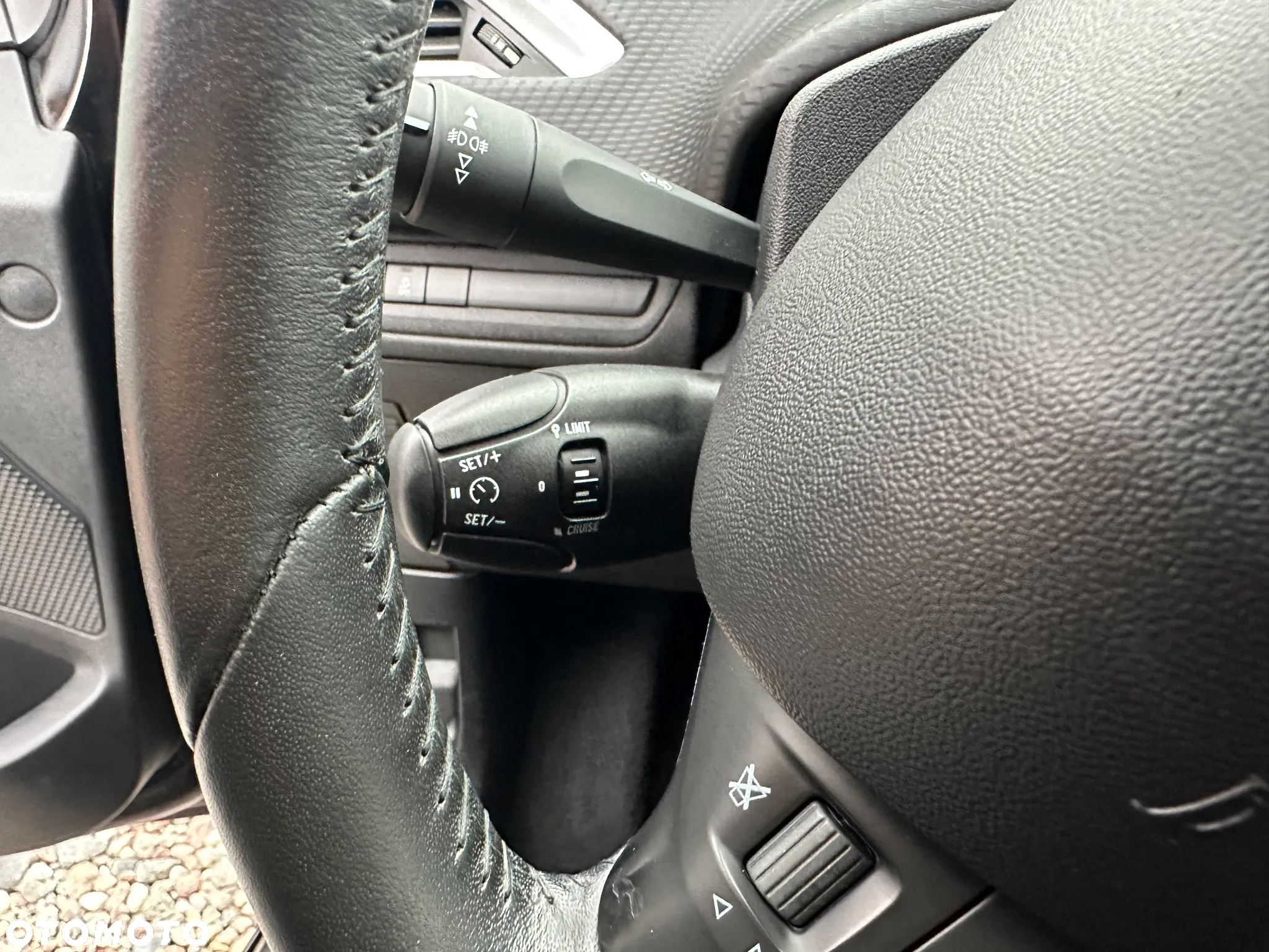 Peugeot 208 1.2 PureTech Style - 15