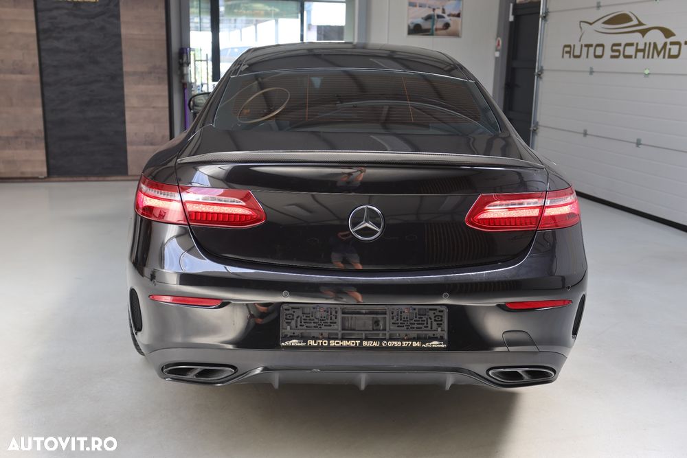 Mercedes-Benz E 200 Coupe 9G-TRONIC AMG Line - 25